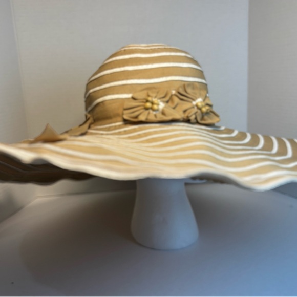 J Callahan Headwear OSFM Wide Brim Sun Beach Hat Tan Cream Stripe Beaded - Picture 2 of 9